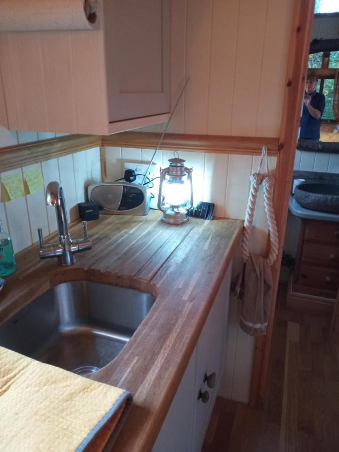 Glamping Malvern Shepherd Hut Exterior foto